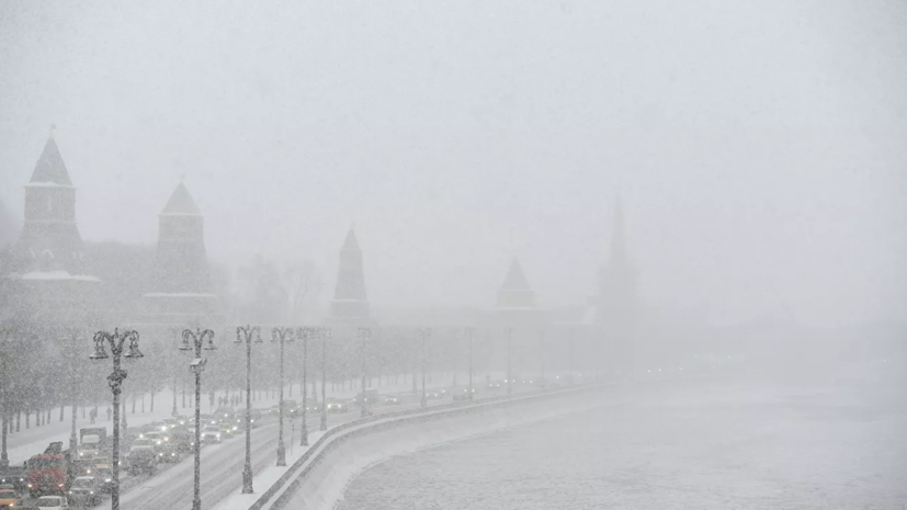 Синоптики рассказали о продолжительности снегопада в Москве