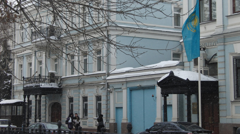 Замглавы МИД Казахстана назначили послом в России