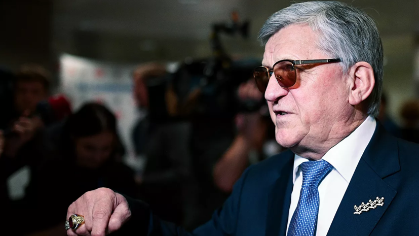 Экс-тренер сборной России по биатлону раскритиковал бывшего главу СБР Тихонова