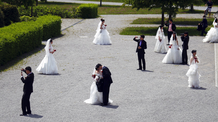 В Китае советуют отказаться от свадеб 2 февраля из-за коронавируса