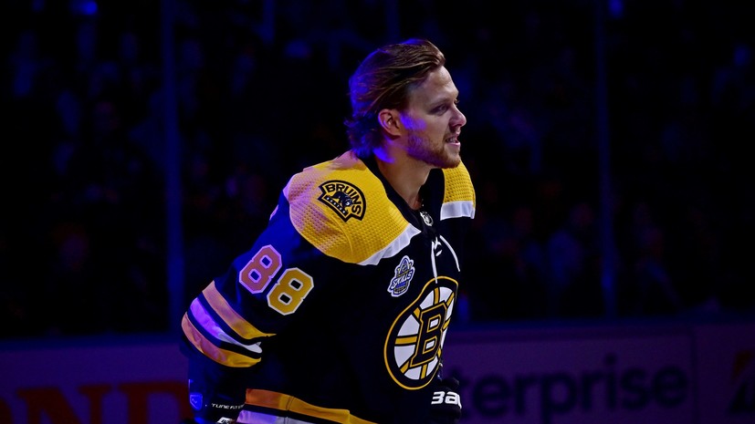 Хоккеист «Бостона» Пастрняк назвал Овечкина невероятным снайпером