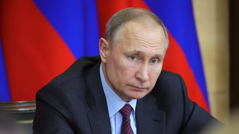 Путин поручил выделить допсредства на ремонт домов и дорог в Крыму