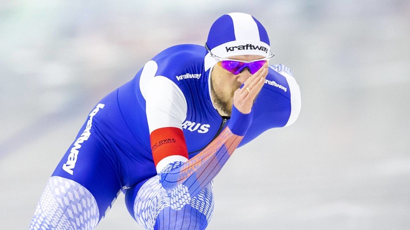 Конькобежец Юсков завоевал золото на дистанции 1500 м на этапе КМ в Канаде