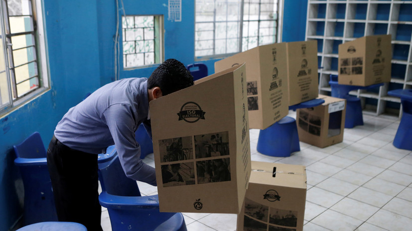 В Эквадоре выборы президента перенесли на более ранний срок