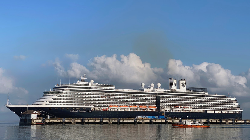 Первая группа россиян с круизного лайнера Westerdam вернулась в Россию