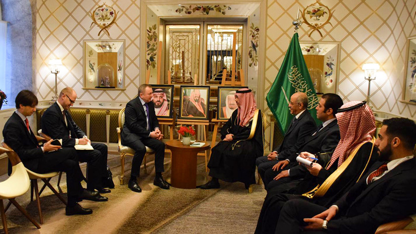 Главы МИД Белоруссии и Саудовской Аравии провели встречу