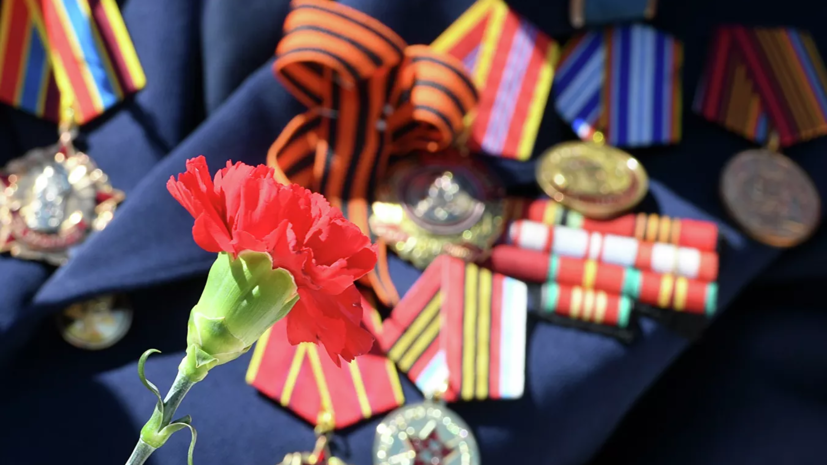 Во Владивостоке вручили медали ветеранам Великой Отечественной войны