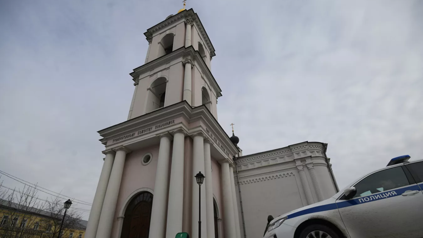 Ранивший двух человек в храме в Москве рассказал ОНК о произошедшем