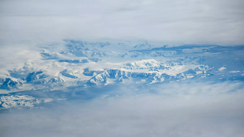 Эксперт оценил вероятность исчезновения озоновой дыры над Антарктидой