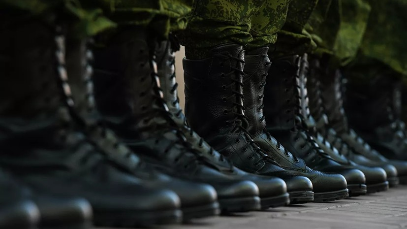 В Казахстане солдат с оружием самовольно покинул часть