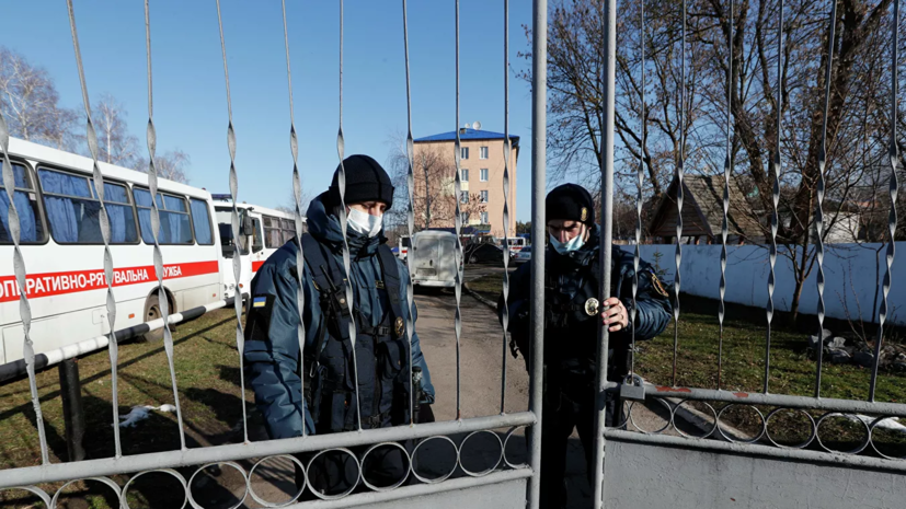 Гончарук рассказал о причинах «тайной» эвакуации украинцев из Ухани