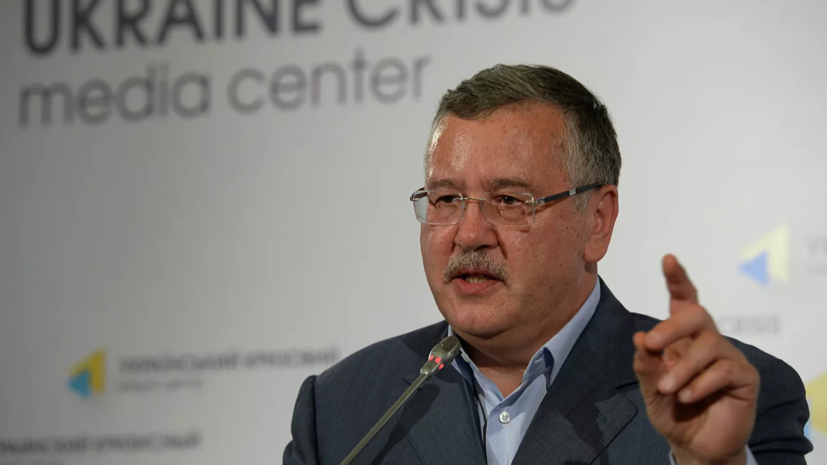 Экс-глава Минобороны Украины заочно приговорён в России к колонии