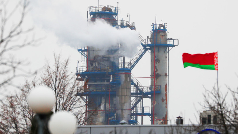 «Пропорционально снижению экспортной пошлины»: Новак сообщил о предложении России по цене на нефть для Белоруссии
