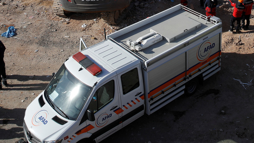Число погибших и пострадавших при землетрясении в Турции возросло