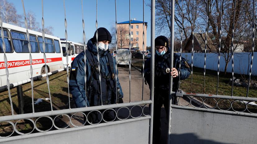 Минздрав Украины запретил передавать еду эвакуированным из Китая