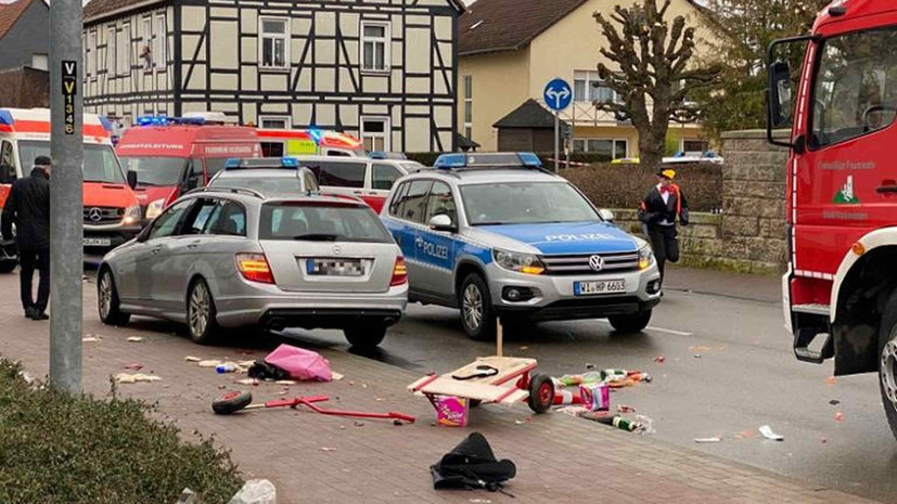 При наезде на толпу в Германии пострадали 18 детей