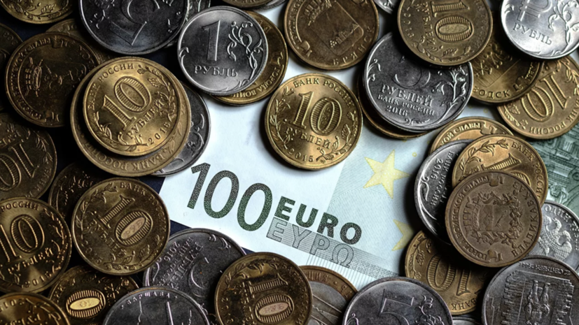 Курс евро превысил 72 рубля