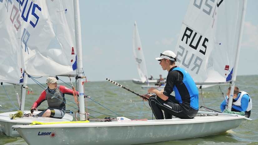 Крутских выиграл первое в истории России золото ЧМ по парусному спорту в классе «Лазер-радиал»
