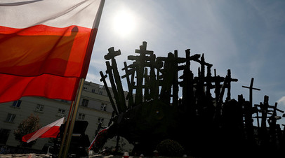 Памятник погибшим и убитым на Востоке, Варшава