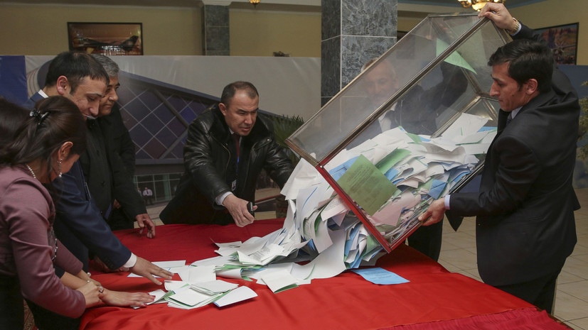 В Таджикистане завершилось голосование на парламентских выборах