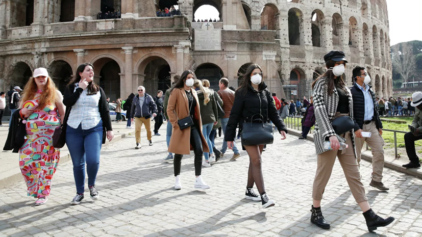 В ЕС оценили потери туристической отрасли из-за коронавируса