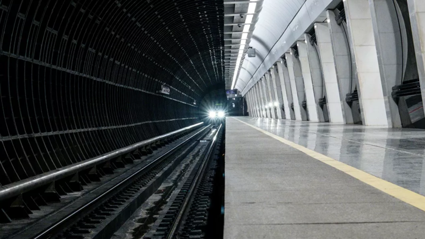 Женщины-машинисты смогут работать в метро Москвы с 2021 года