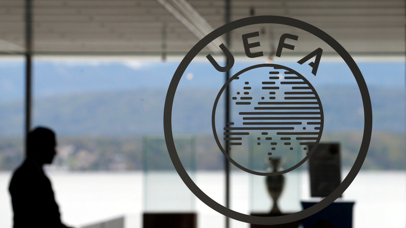 УЕФА отстранил итальянских арбитров от международных матчей из-за коронавируса