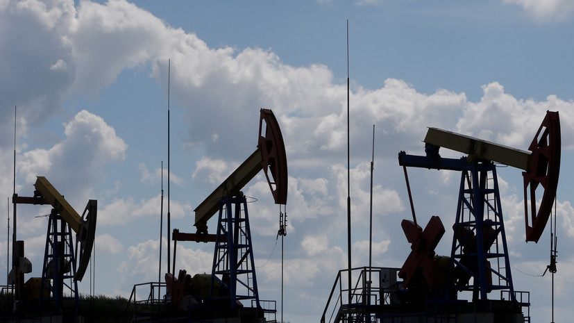 Цена нефти Brent упала ниже $33 за баррель