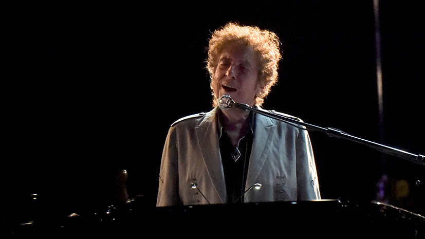 Боб Дилан отменил тур по Японии из-за коронавируса