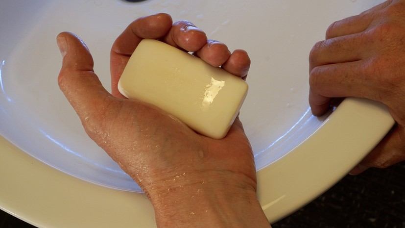 Бывший врач «Спартака» дал совет, как не заразиться коронавирусом