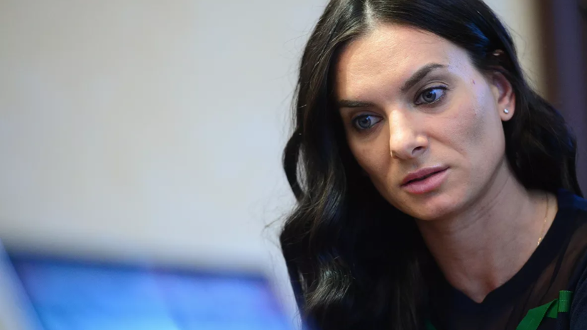 Исинбаева призвала прислушиваться к советам вирусологов во время мировой пандемии