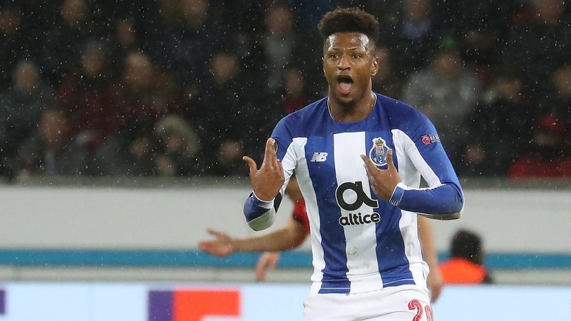 Русская жена экс-футболиста «Спартака» Зе Луиша показала, как муж моет полы во время карантина