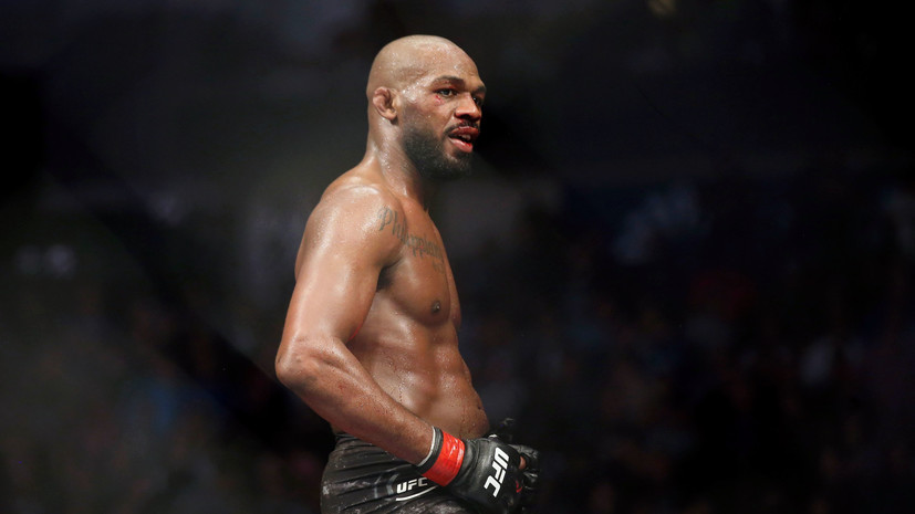 Чемпион UFC Джонс арестован за езду в нетрезвом виде