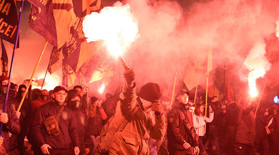 Участники марша украинских националистов в Киеве