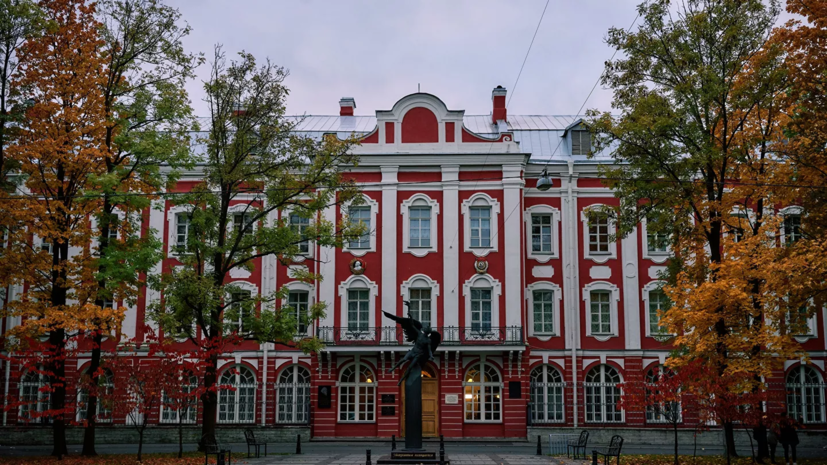 На онлайн-курсы СПбГУ записались более 10 тысяч студентов