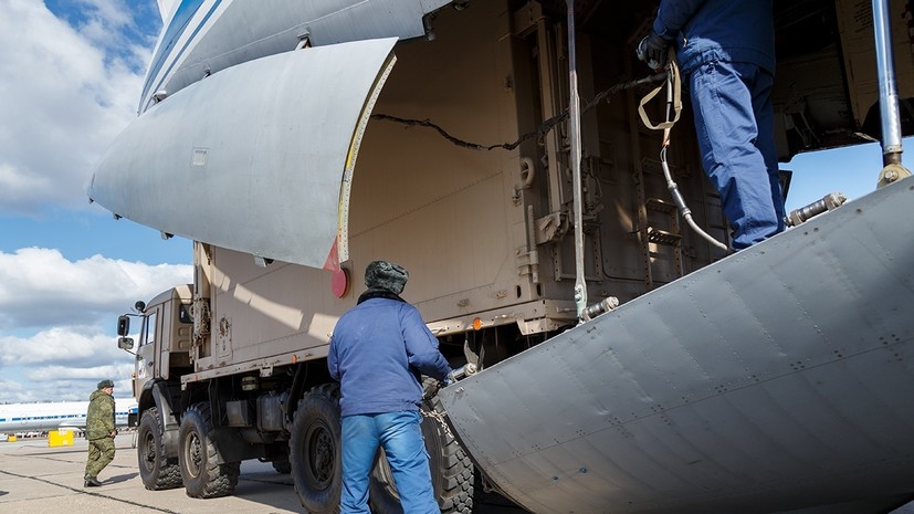 В Сербию вылетел десятый самолёт ВКС России с гумпомощью