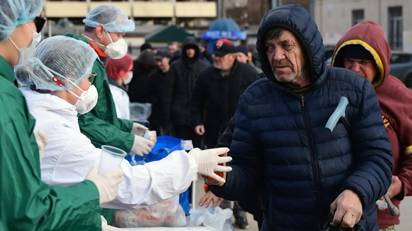 Власти Москвы дополнительно закупят продукты для бездомных
