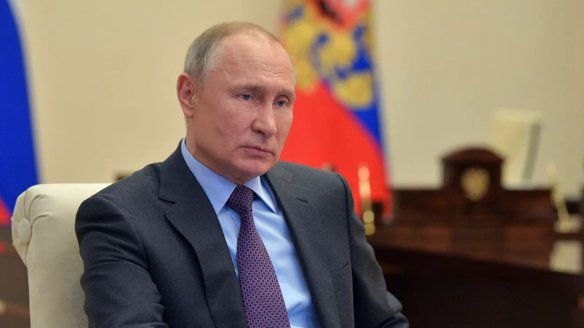 Путин назвал непростым этапом для России ситуацию с коронавирусом