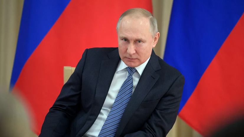 Путин назвал ближайшие недели определяющими в ситуации с коронавирусом