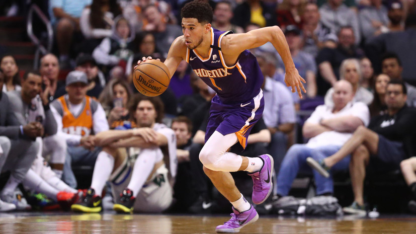 Букер стал победителем киберспортивного турнира среди игроков НБА