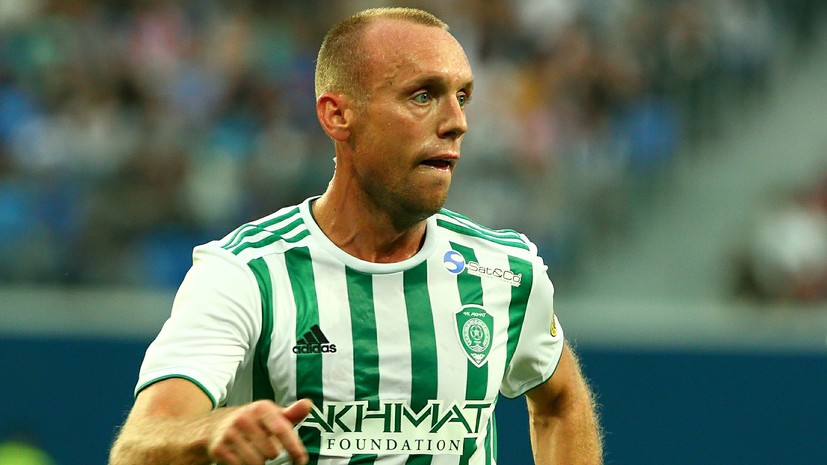 Глушаков сыграл на бильярде и оставил многозначительный комментарий