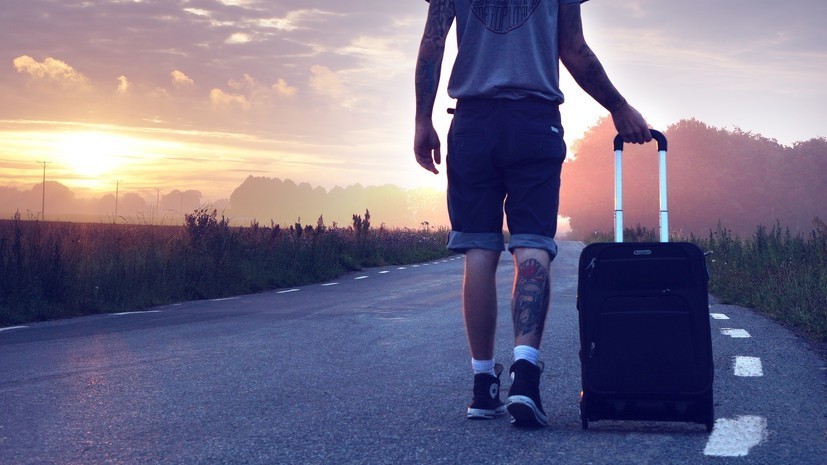 Опрос: почти 26% россиян рассчитывают на летний отпуск за границей