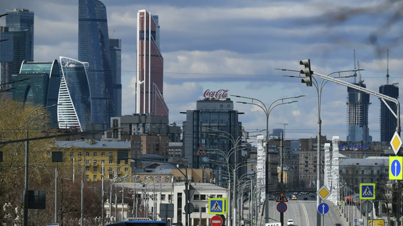 Власти Москвы напомнили об обязанности сотрудников магазинов регулировать поток посетителей