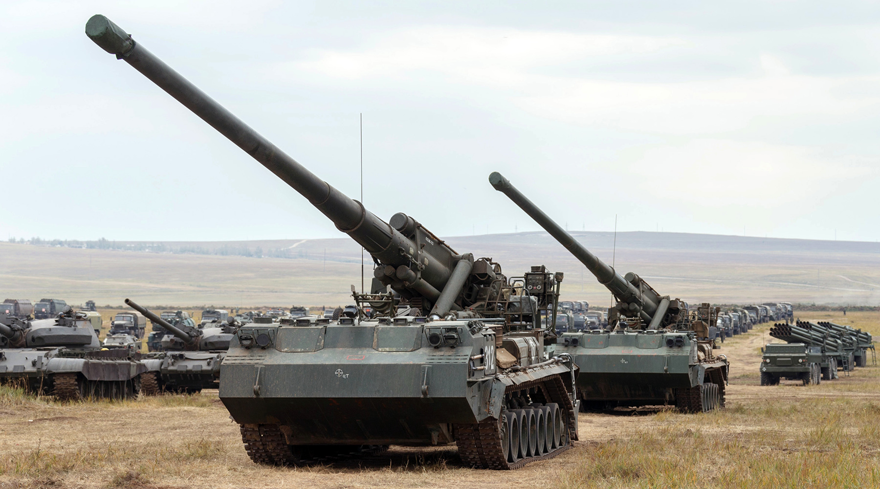 Сверхмощная артиллерия: в российские войска поступила первая обновлённая САУ  «Малка» — РТ на русском