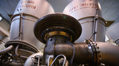 Ракетный двигатель РД-180 в цехе НПО «Энергомаша» в Московской области