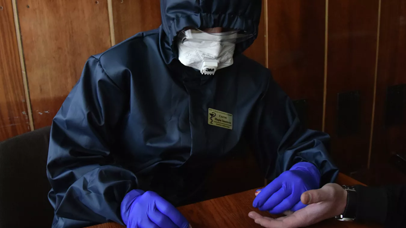 На Украине коронавирус подтвердили у более 2 тысяч медиков
