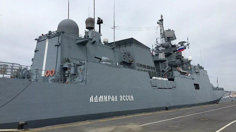 Корабли Черноморского флота выстроились парадным строем в Севастопольской бухте