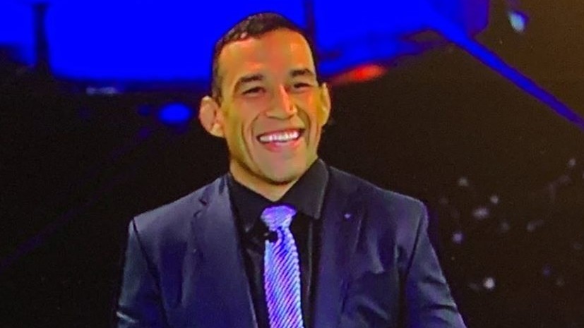 Заболевший коронавирусом Соуза контактировал с соперником Олейника на UFC 249