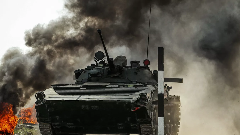 На полигоне Алабино прошли учения танковой армии ЗВО