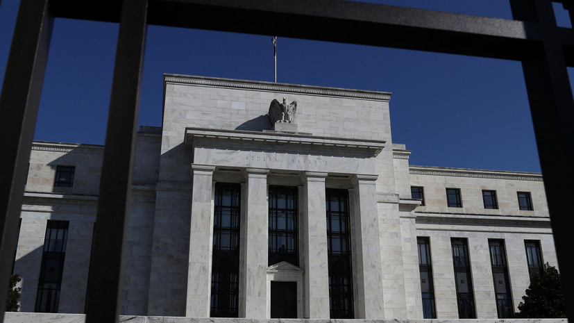 Глава ФРС США заявил о беспрецедентном экономическом спаде в стране